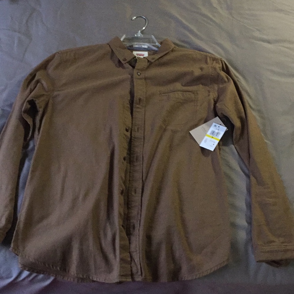 Levi’s button up